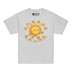 Sport grey kids' t-shirt with a cheerful sunshine character and the phrase "summer vibes" in bold BSL fingerspelling handshapes, in a lightly textured style.